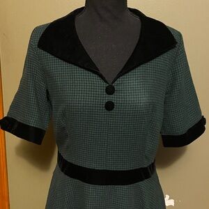 Green & Black Houndstooth Dress W Velvet Details